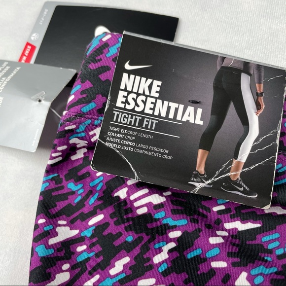 NIKE WOMEN'S SLIM FIT ESSENTIAL CROPPED PANTS SIZE 2X - Picture 3 of 9